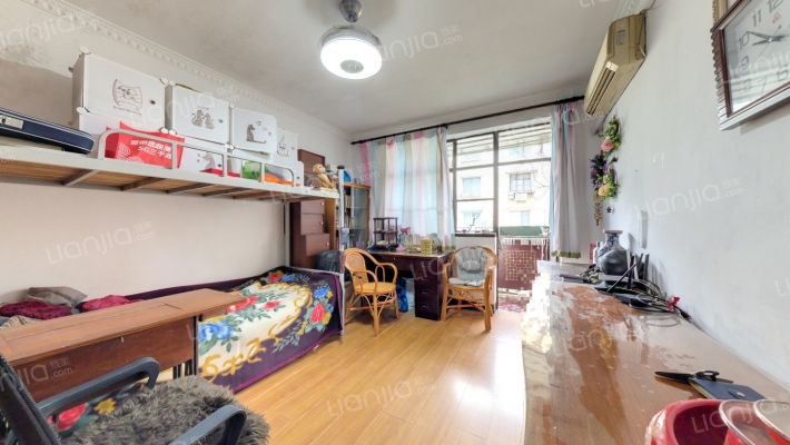 开鲁四村二手房实景图