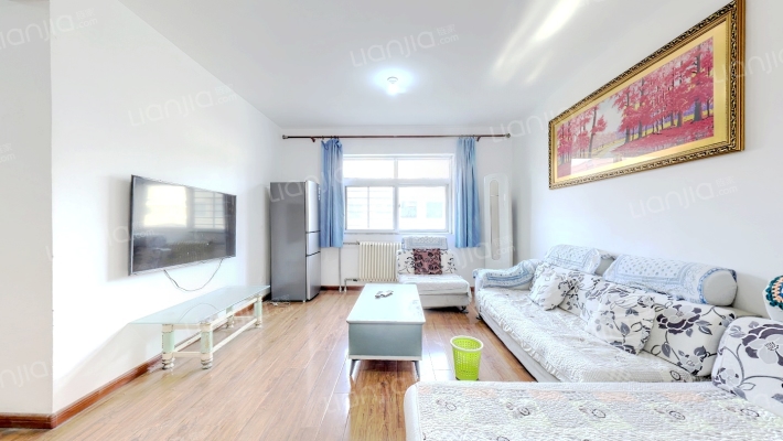 全威花园东院二手房实景图