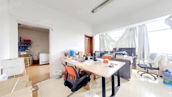 鸿达汽配广场二手房实景图