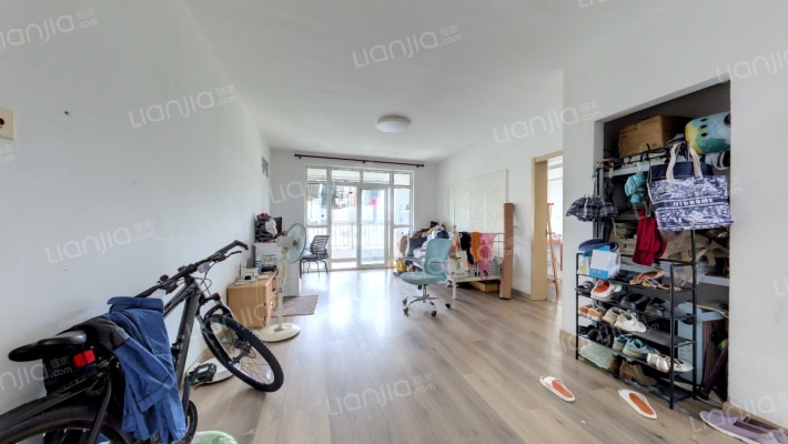 美罗家园美平苑二手房实景图