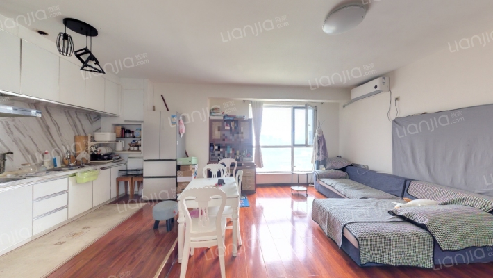 奥林匹克村二手房实景图