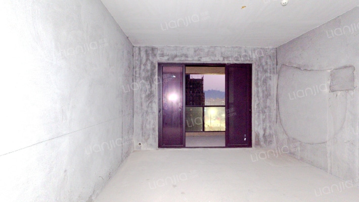 云霞家园二手房实景图