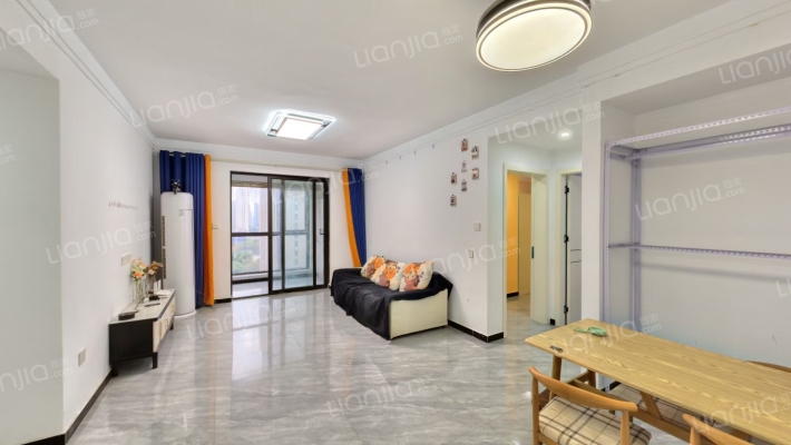 绿都澜湾椿园二手房实景图