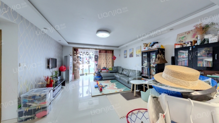 千岱名墅二手房实景图