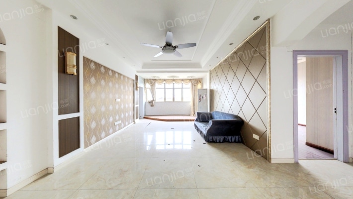 长江润发幸福小区二手房实景图