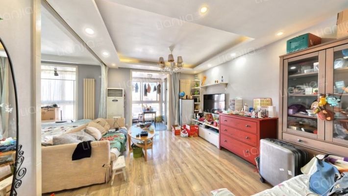 彩虹城四区二手房实景图