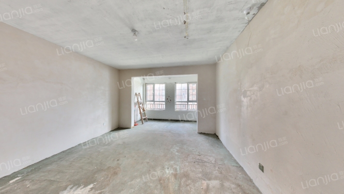 湛园海德公园二手房实景图