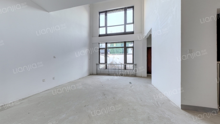 知丘别墅二手房实景图