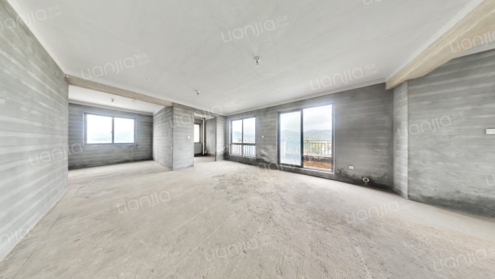 富润家园二手房实景图