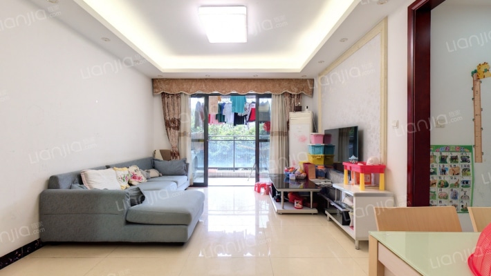 白云高尔夫花园荷塘月色二手房实景图