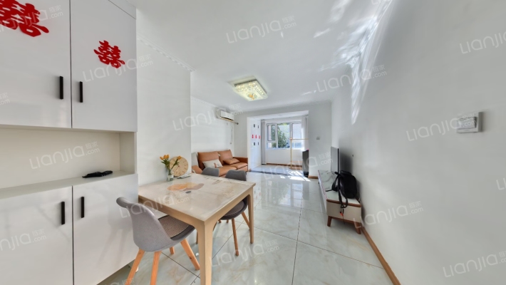 鑫江水青木华四期二手房实景图