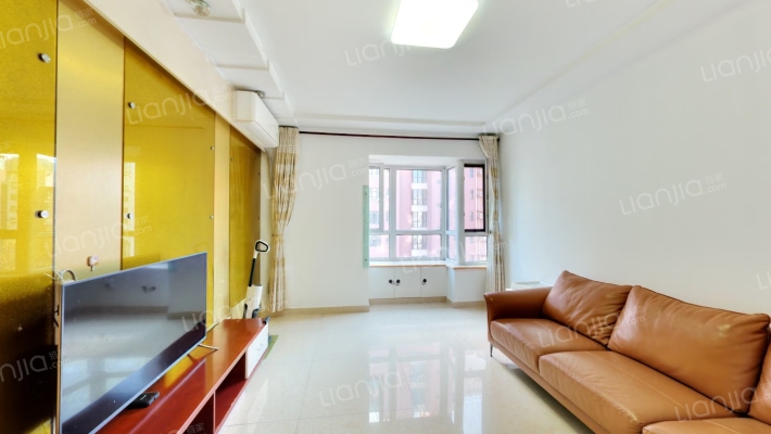 亲亲小镇南区二手房实景图