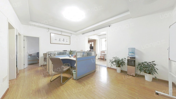 南京西路377号二手房实景图