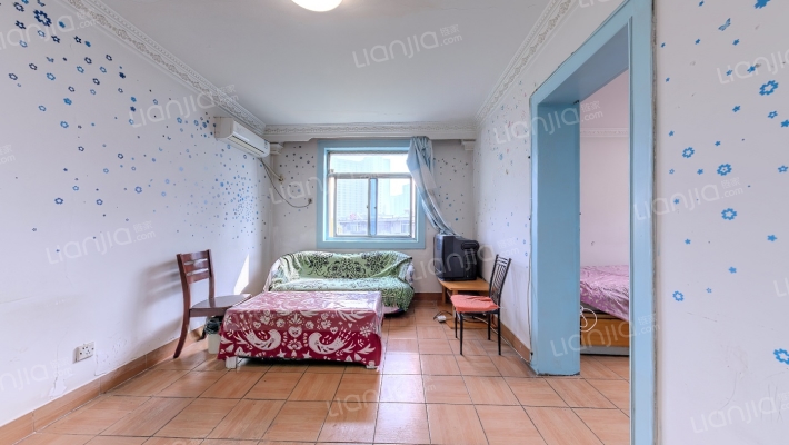 飞天花园小区二手房实景图