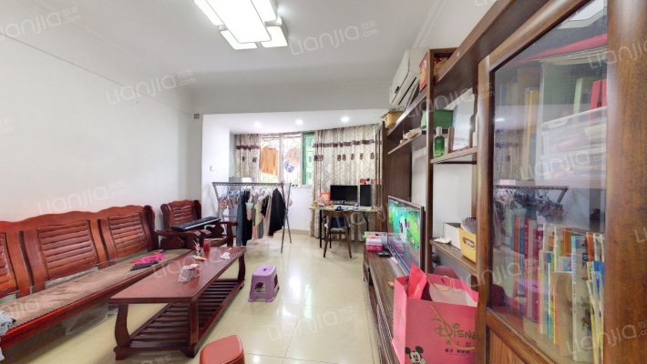 爱地花园二手房实景图