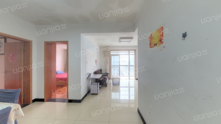 瑞士花园二手房实景图