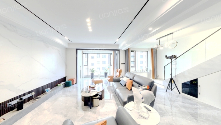 中海御湖世家西区二手房实景图