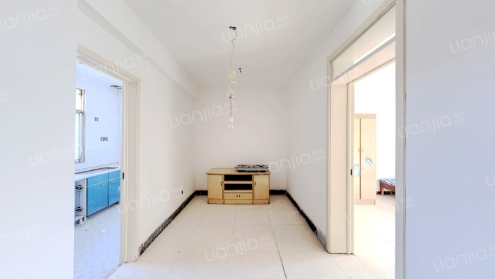 保险公司家属楼二手房实景图