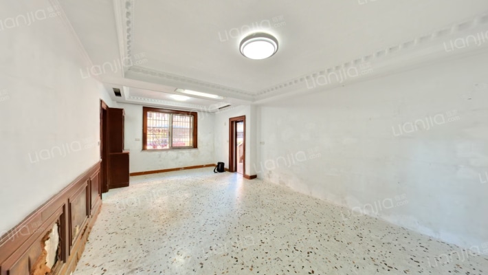 繁荣社区二手房实景图