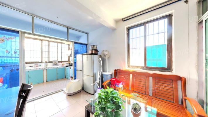 建南公寓二手房实景图