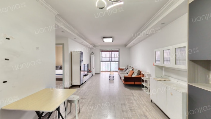 长城雅苑二手房实景图