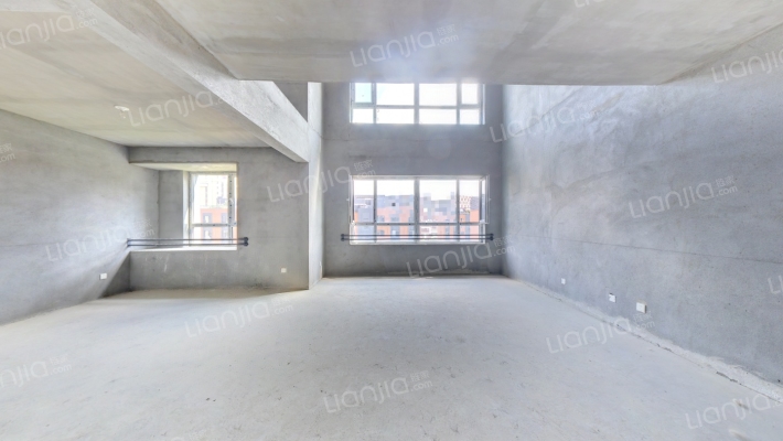 领秀蓝珀湖四期二手房实景图