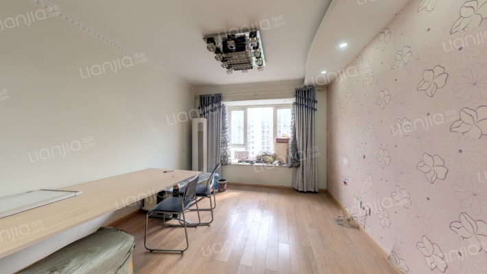 蓝光花满庭一期二手房实景图