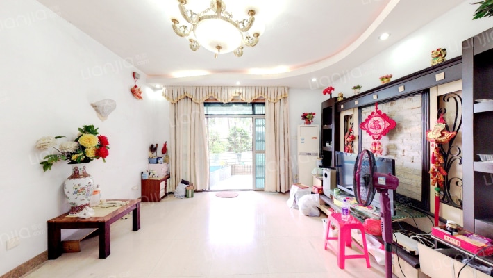 雍景豪庭二手房实景图