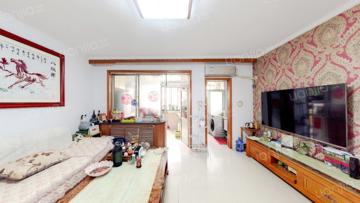 南西四路85号院二手房实景图