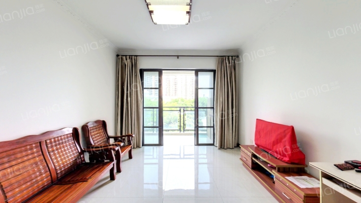 海辰国际公寓二手房实景图