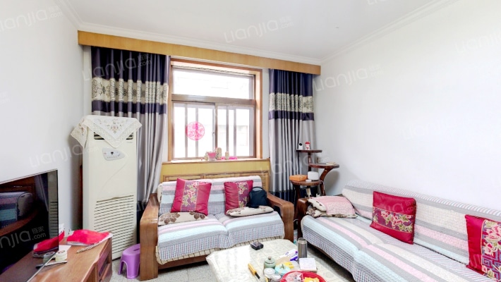 信托公司宿舍二手房实景图