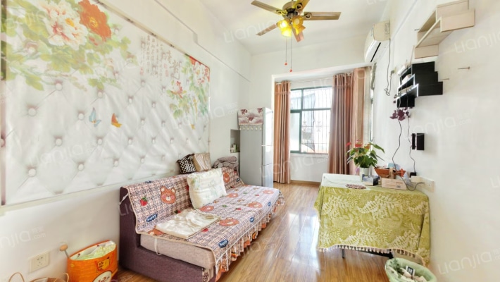 韦桑小路二手房实景图