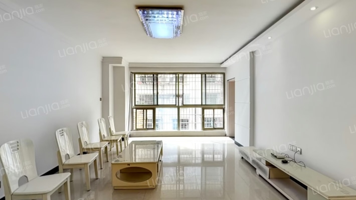 龙鑫水岸华庭二手房实景图