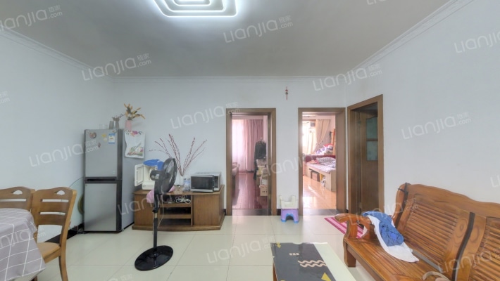 乐意玩具厂商住楼二手房实景图