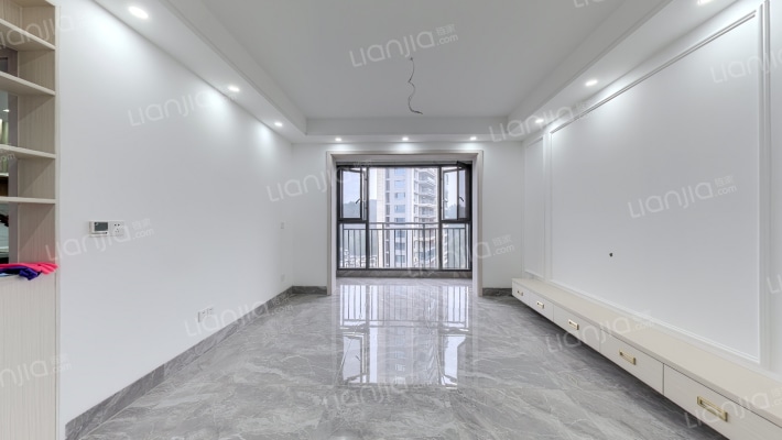 大地碧海龙庭二手房实景图