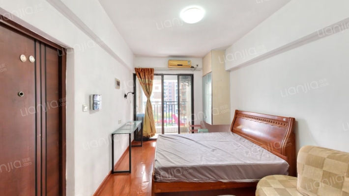 嘉年华国际公寓二手房实景图