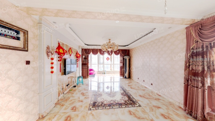 在水一方二手房实景图