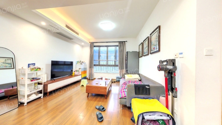 建滔朗峰二手房实景图
