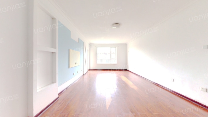 英伦花园二手房实景图