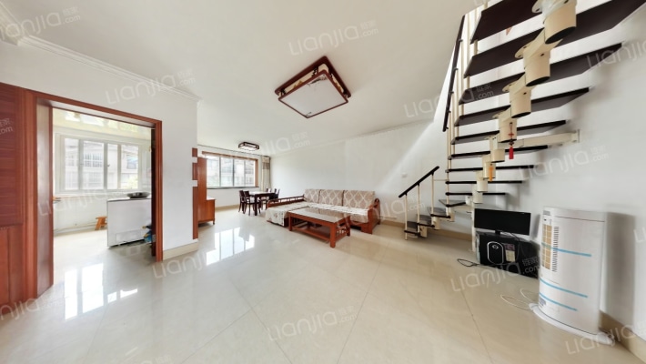 即发龙苑小区二手房实景图