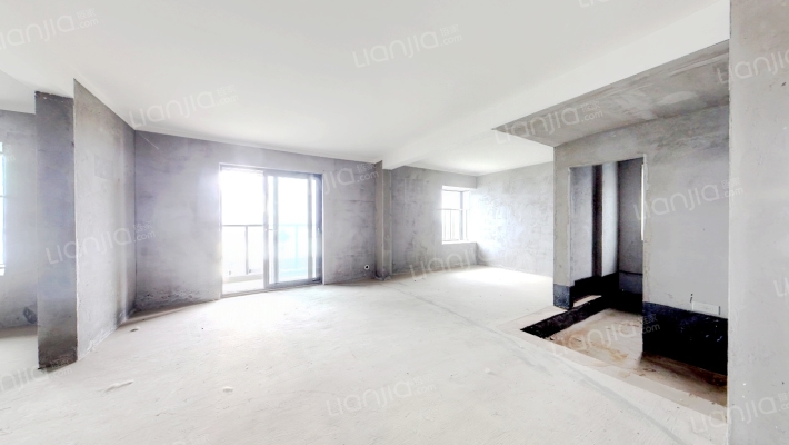 地铁盛观尚城二手房实景图