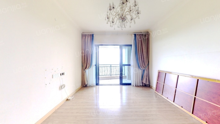 碧桂园豪园林湖苑二手房实景图