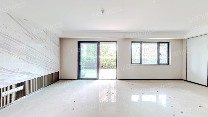 首开龙湖景粼玖序三期二手房实景图