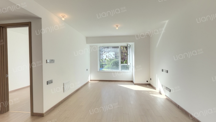 金地城E3区二手房实景图