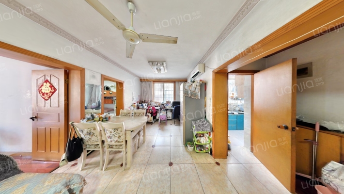 市政新颜小区二手房实景图