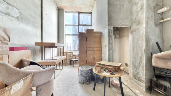 龙光玖钻二手房实景图