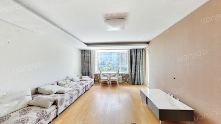 天山华庭二手房实景图