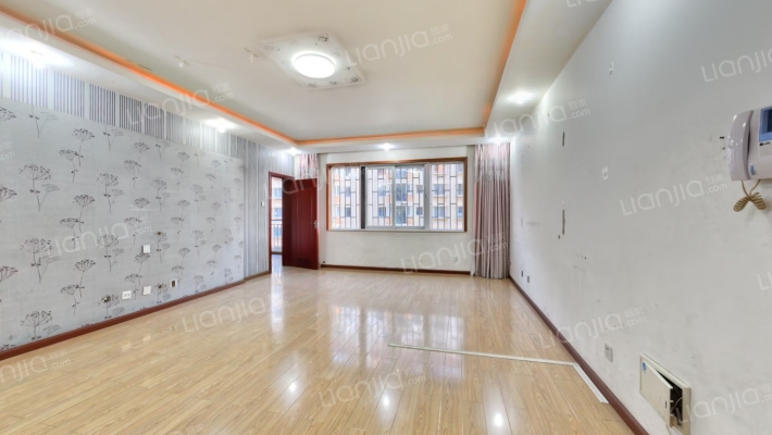 夏意雅园二手房实景图