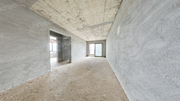 星河丹堤E区二手房实景图