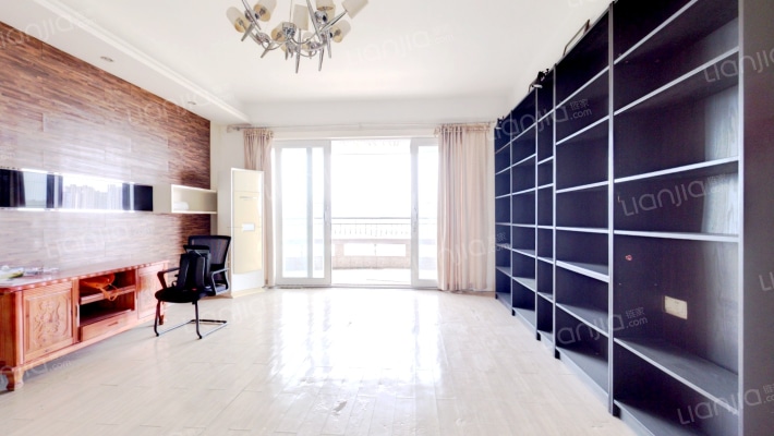 金裕碧水湾二手房实景图